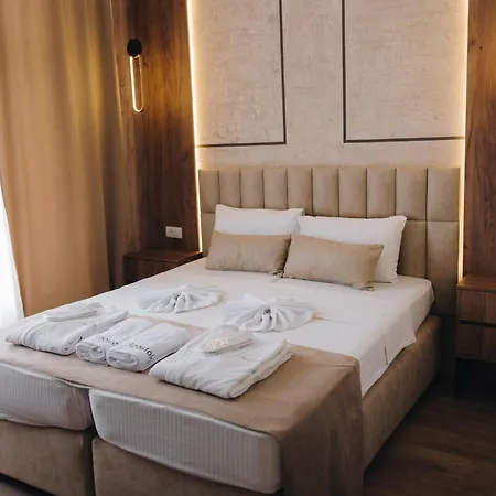 Apostolovic Bed & Breakfast 4*