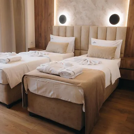 Bed & Breakfast Apostolovic 4*